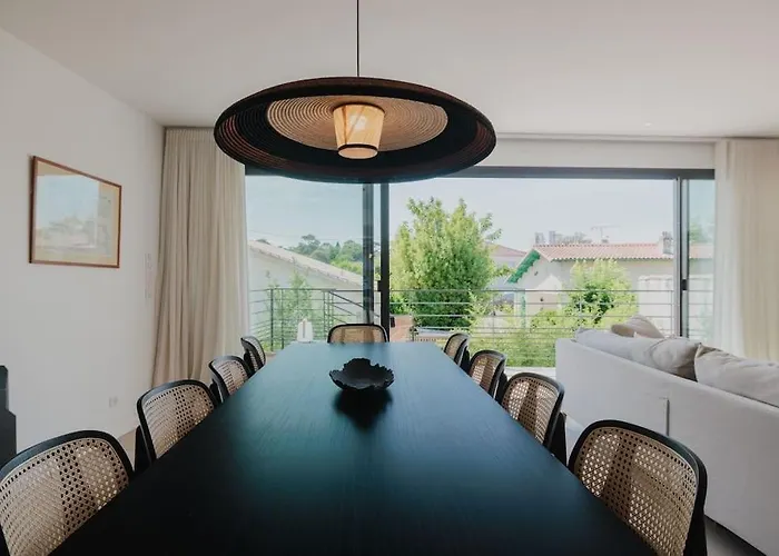 Cordouan Avec Piscine En Bord De *